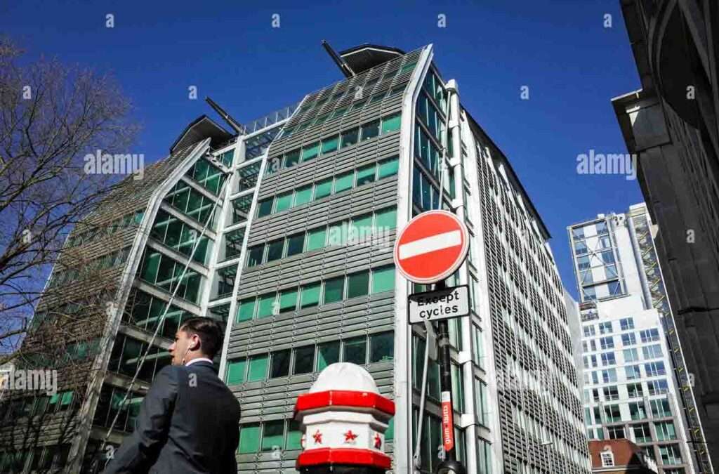 Lloyds Banking Group Head Office building in London on Gresham Street, showcasing the modern architecture of the bank's headquarters 